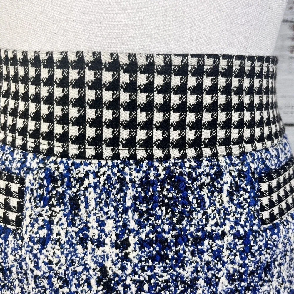 Cabi Skirt size 6 Black Hounds Tooth Blue Ponte Knit Pockets Knee A Line Stretch - Picture 5 of 11